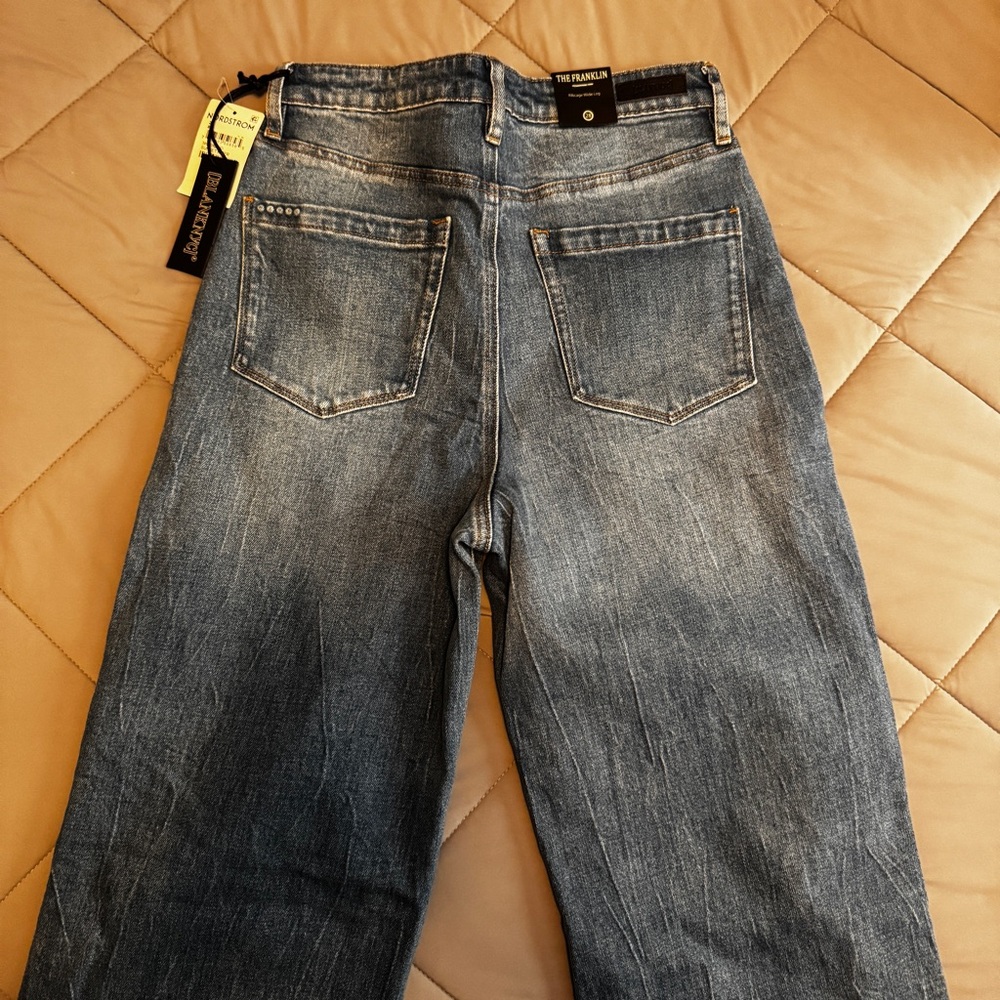Blank NYC Women's Frayed Hem Wide Leg Jeans - Blue - Picture 4 of 6